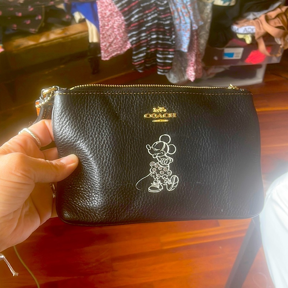 Coach x Disney minnie wristlet